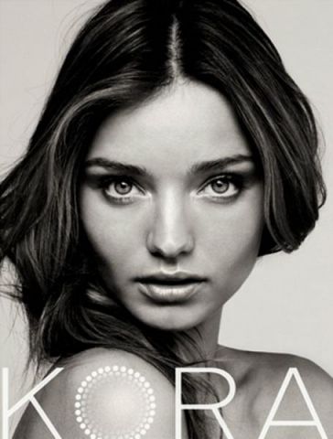 miranda-kerr-naked-kora-01