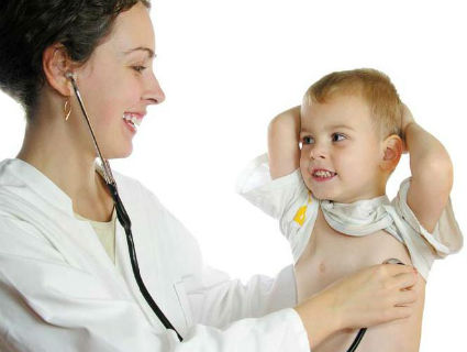 Не пренебрегайте медицинской помощью, даже, если ребенок хорошо себя чувствует через час или два пос